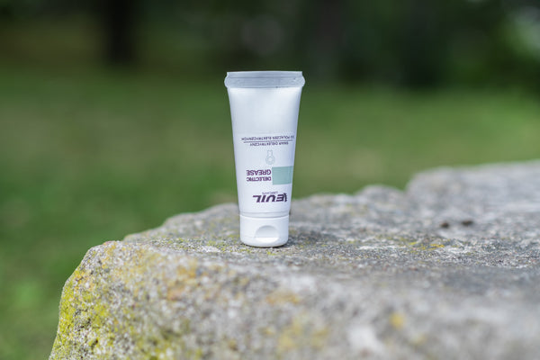 smar izolujący dielektrycznie evil lubricants